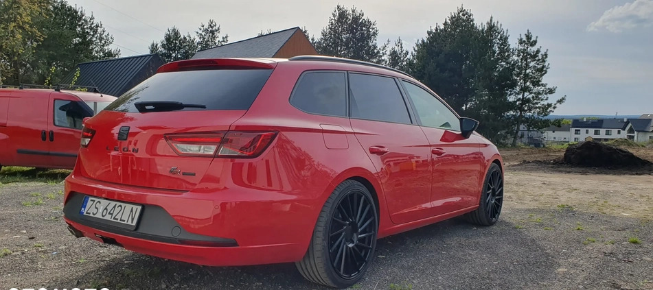 Seat Leon cena 49900 przebieg: 233000, rok produkcji 2015 z Szczecin małe 254